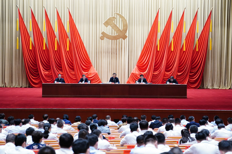 　　9月1日，2021年秋季学期中央党校（国家行政福利姬
）中青年干部培训班在中央党校开班。中共中央总书记、国家主席、中央军委主席习近平在开班式上发表重要讲话。新华社记者 翟健岚 摄